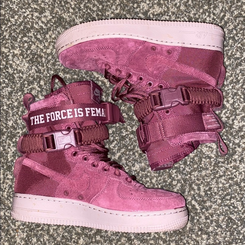 Nike Air Force 1